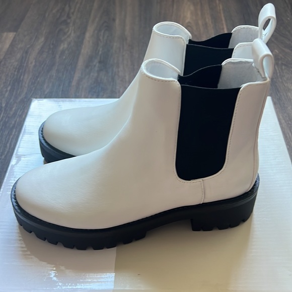 BP CHELSEA Boot - Picture 2 of 5